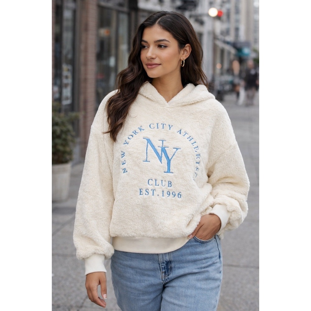 PLANET HEART NY City Sherpa Hoodie – Cream Fleece Pullover with Blue‎ Logo L